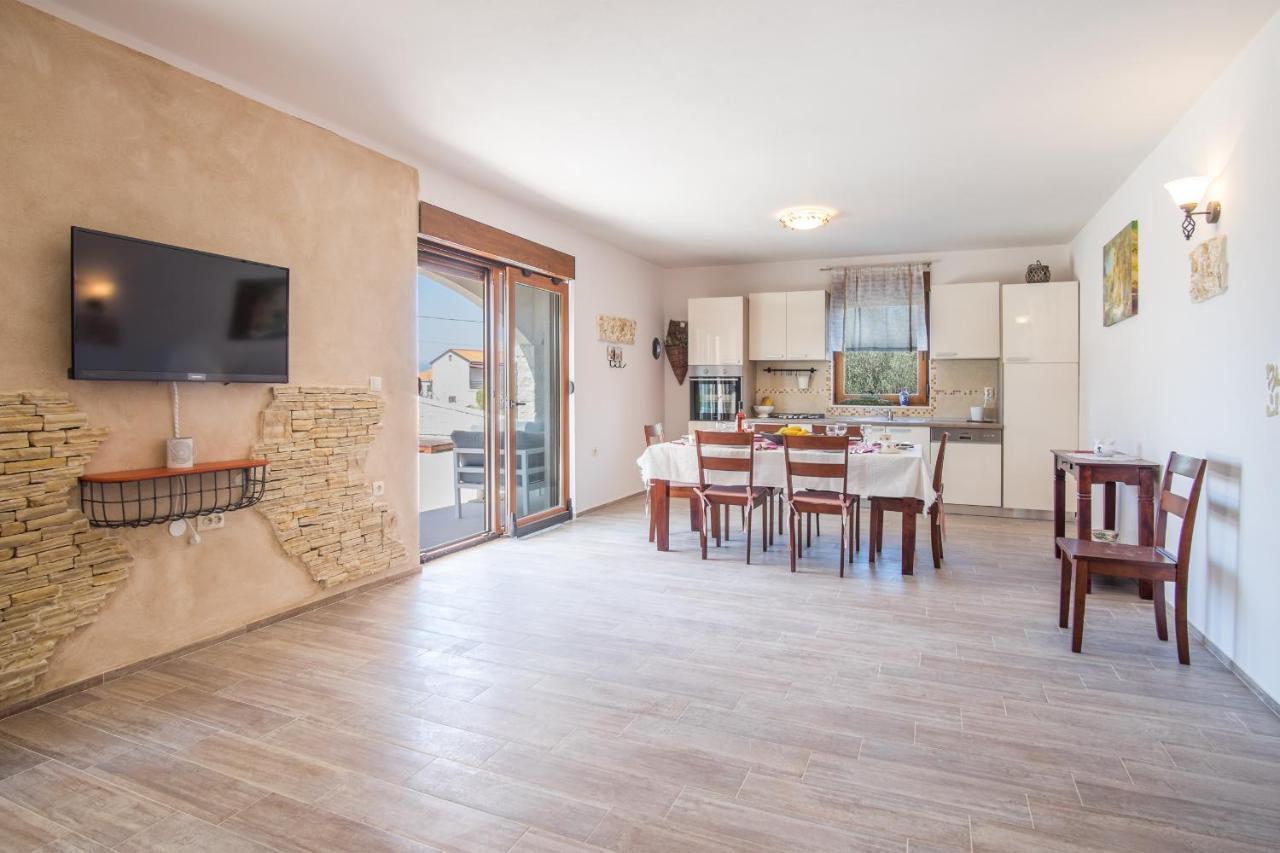 Villa Dijana West Linardići Buitenkant foto